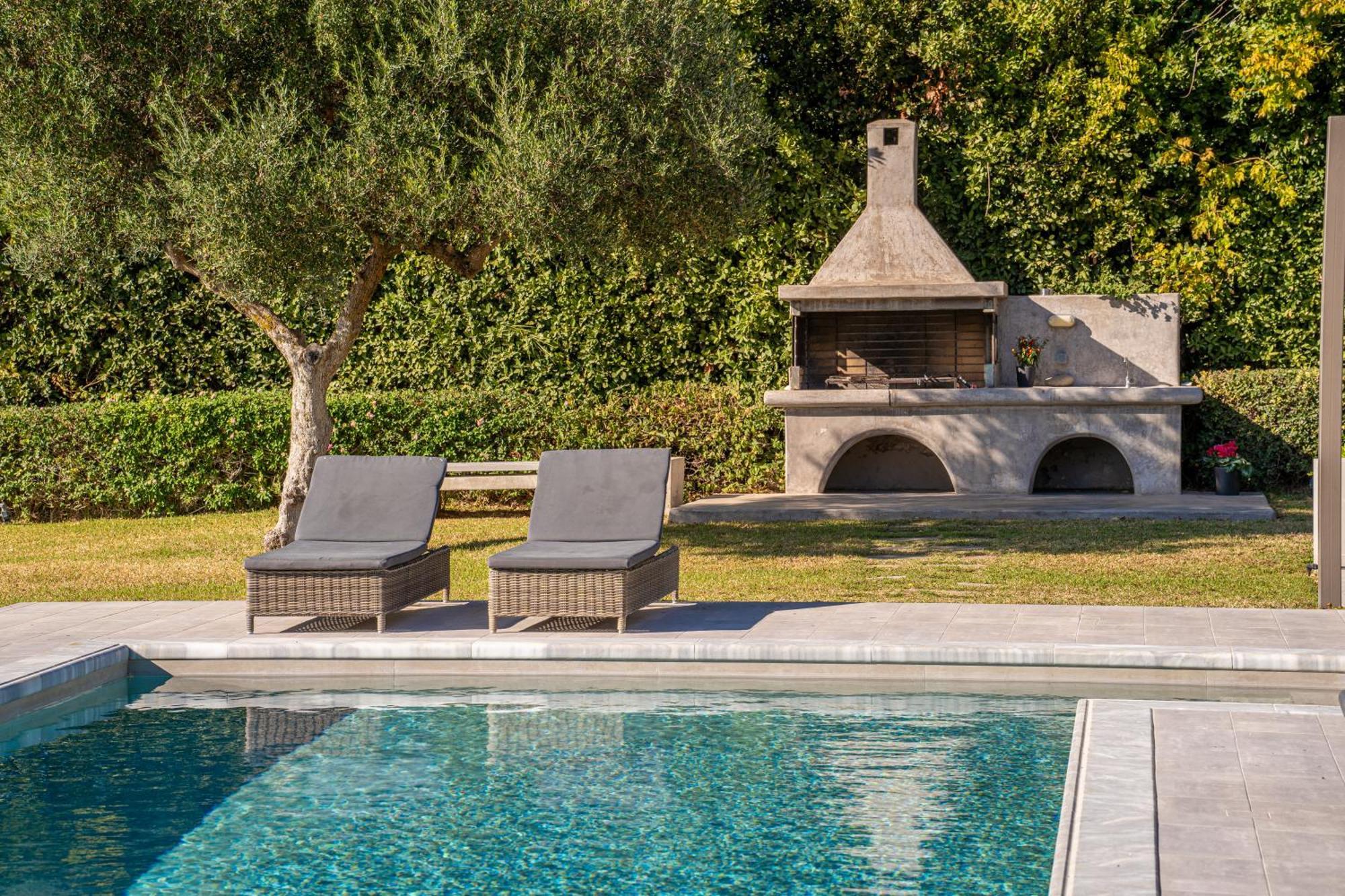 Villa Grande Azzurro In Lakíthra Extérieur photo